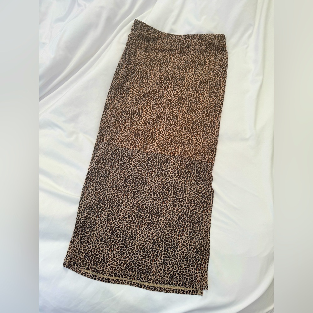 Leopard print maternity skirt